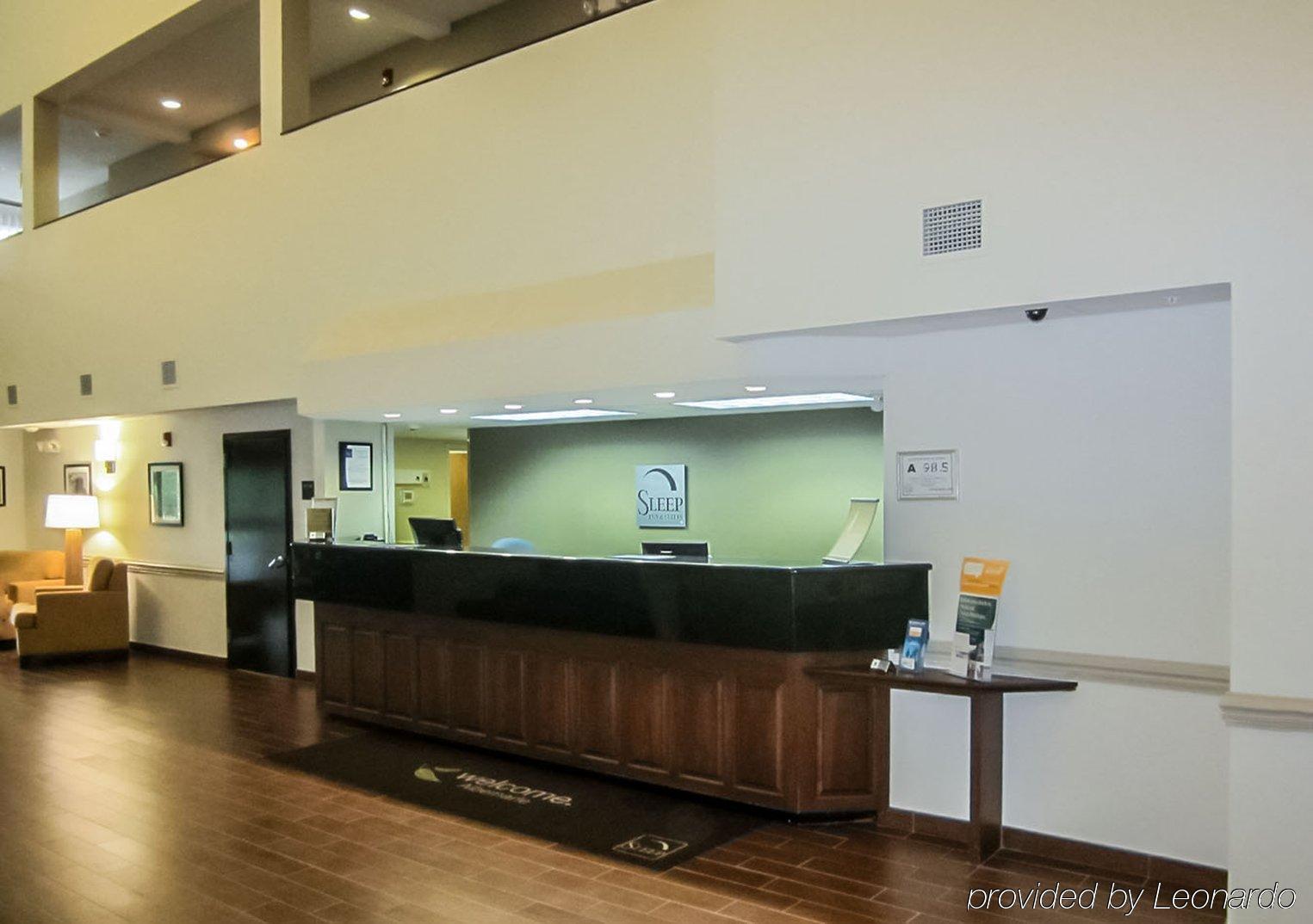 Hotel Clarion Pointe Albemarle Esterno foto