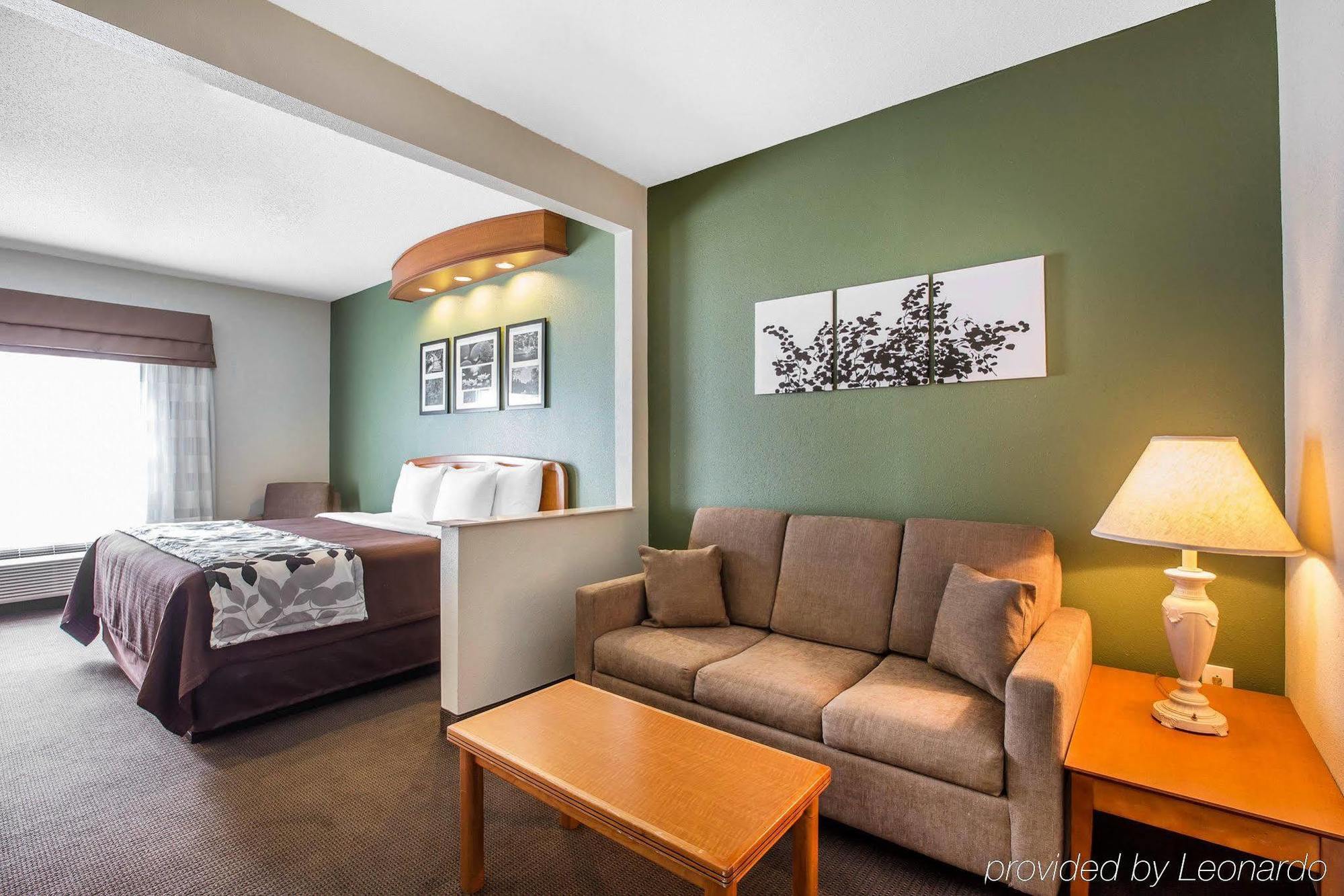 Hotel Clarion Pointe Albemarle Esterno foto